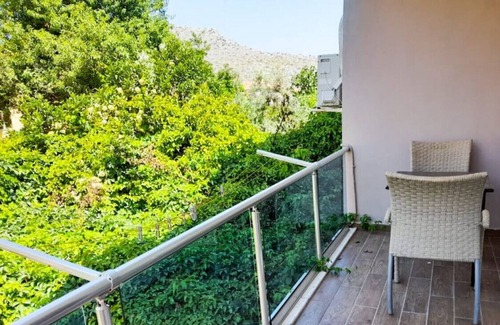 Bozburun Apartamento | Flat with Balcony near Beach in Bozburun
