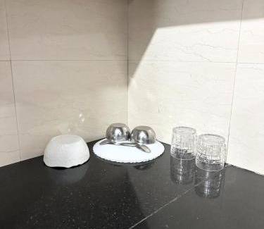 Chandigarh Apartamento | Flat with cricket stadium view near fortis phase 9