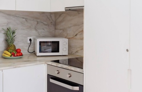 Campanha Apartamento | Flat With Free Private Parking - Bright and Cozy