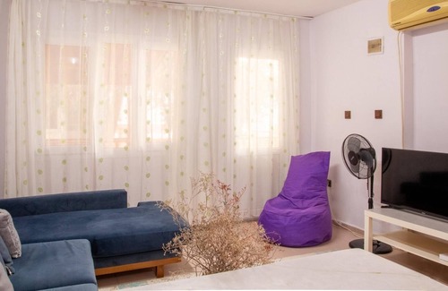 Konak Apartamento | Flat with Large Balcony in Izmir