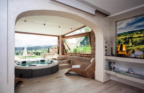 Montepulciano Apartamento | Flat with view,A/C,private terrace,wine estate with pool,Spa, children friendly