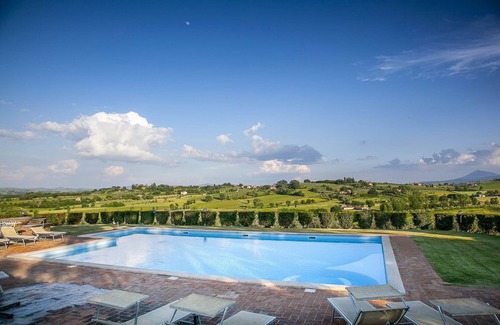 Montepulciano Apartamento | Flat with view,A/C,private terrace,wine estate with pool,Spa, children friendly
