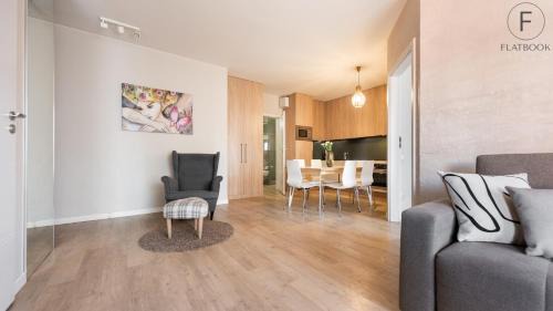 Old Town Apartamento | Flatbook - City Center Apartments Toruńska 145,167