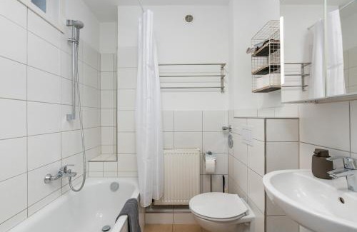 Oststadt/Stadtfeld Apartamento | FLATLIGHT - Shiny Apartment - Balcony - Central - Kitchen