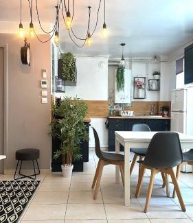 La Celle-sous-Gouzon Apartamento | FLCbm - Beach 50 m - Air conditioning - Parking - 2 Bedrooms