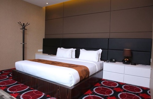 Larut Hotel | Flemington Hotel
