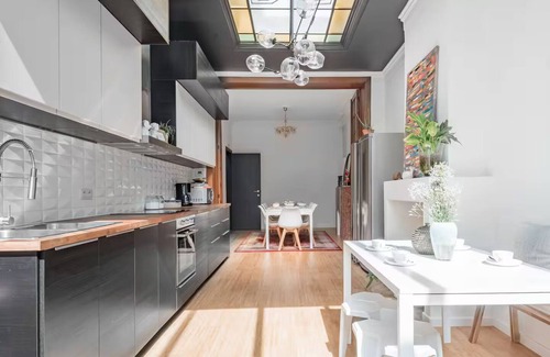 Halle Casa | FlemisHome Spacious Getaway – Free Parking, Garden, Terrace, Great Location"
