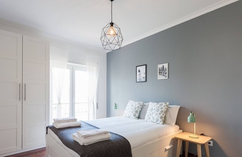 Lombos Casa | FLH Carcavelos Family House