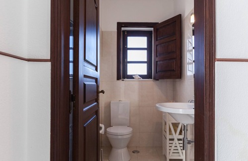Carvalhal Benfeito Casa | FLH Torres Vedras Spacious House