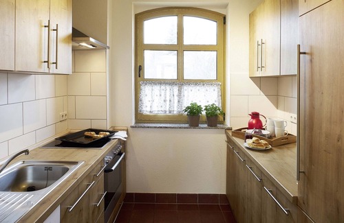 Gorzig Casa | Fliederhaus mit 92 m² auf 2 Ebenen für 6+2 Pers., 3 Schlafzimmer, 3 Bäder
