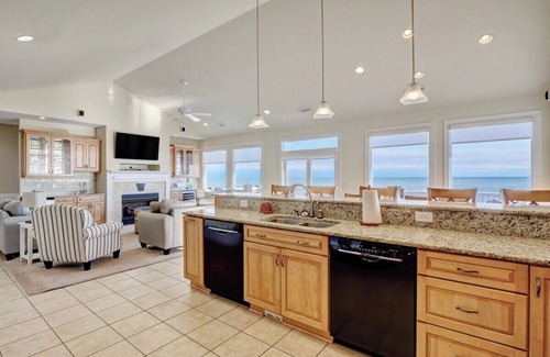 Surf City Casa | Flip Flops - Oceanfront - Private Pool & Hot Tub - Elevator