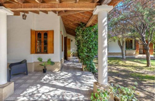 Chacras de Coria Casa | Fliphaus Alzaga 5100 - 4 Bd House Pool BBQ Daily Housekeeping!