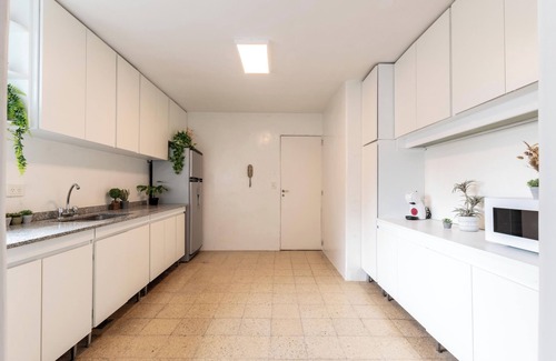 Retiro Apartamento | Fliphaus + Juncal 1900 - 3 Bd Recoleta