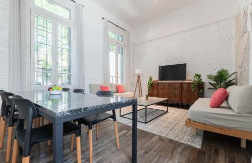 Palermo Casa | Fliphaus Ravignani 1668 - 3 Bd Pool & BBQ