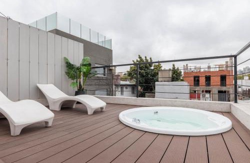 Palermo Casa | Fliphaus Salvador 5879 'A' 4 Bd BBQ & Pool Palermo