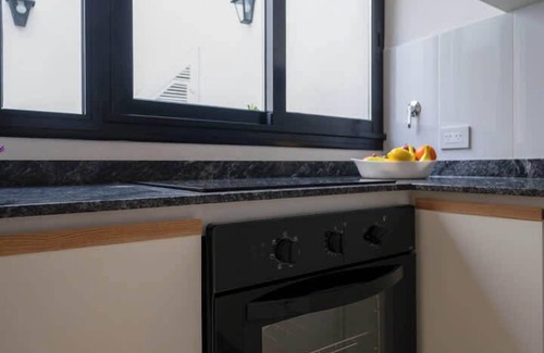 Villa Crespo Condominio | Fliphaus + Serrano - 4 Dorm Piscina & BBQ Plaza Serrano