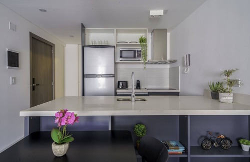 Congreso Apartamento | Fliphaus + Virrey 300 - Lux Aparts 'F' Congreso
