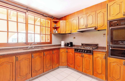Godoy Cruz Casa | Fliphaus + Wine Country - 9 Dorm 22 pax Piscina Jacuzzi