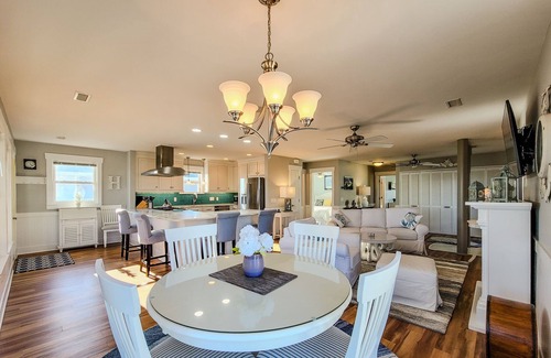 Topsail Beach Casa | Flippin' Out: A Slice of Coastal Paradise