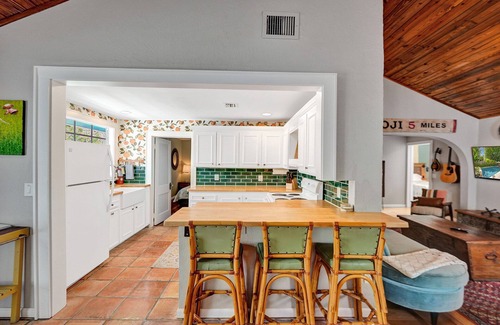 Victoria Park Casa | FLL Art District~Cozy~Pool Home~Close to Beach