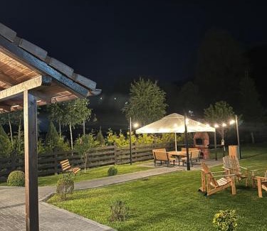 Bran Casa | Floare de Colț-Bran