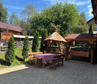 Sugau Casa | Floare de Maramures 1