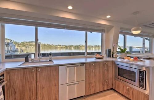 Mill Valley Apartamento | Floating condo 'C' on Sausalito's Richardson Bay
