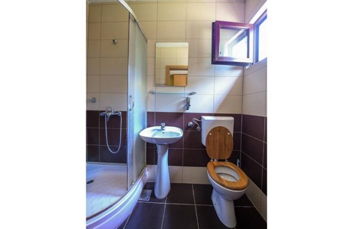 Novi Beograd Casa | Casa flotante en el río - Apt 3 (Habitación Cuádruple)