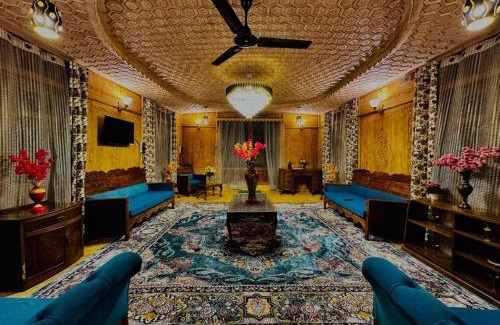 Dal Lake Alquiler De Eote | Floating Luxury Group Of Houseboats