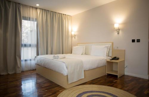 Ambohibao Cama Y Desayuno | Flora Hotel Ivato International Airport