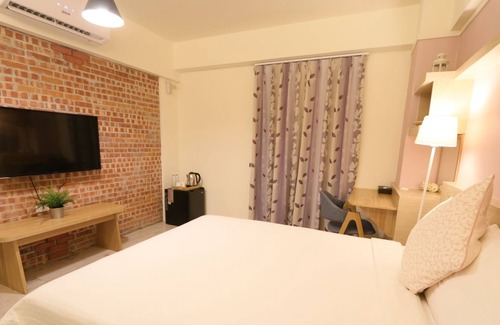 Old Town Casa | Flora INN