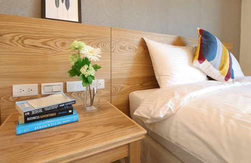 Old Town Casa | Flora INN