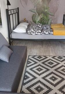 Grbavica Apartamento | Flora Novi Sad