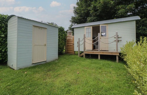 Liskeard Cabaña | Flora's Hut