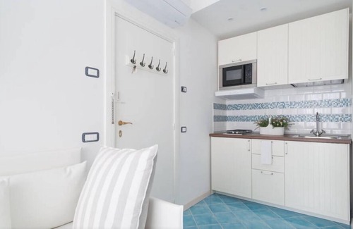 Vomero Apartamento | FLORA WIFI SUITE gratis en chiaia