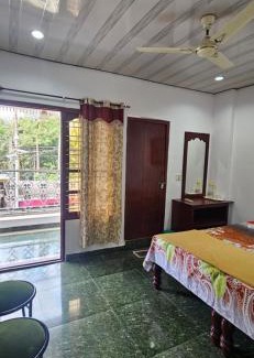 Kumily Casa | Floral Homestay