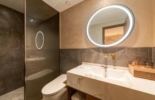 Lianhu Casa | Floral Hotel Yinshiyi Chang'an, Xi'an Bell and Drum Tower Sajinqiao Subway Station