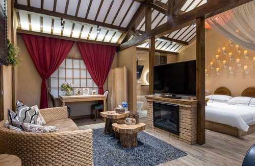 Jiashan Casa | Floral Hotel Yipin Visual Arts Xitang