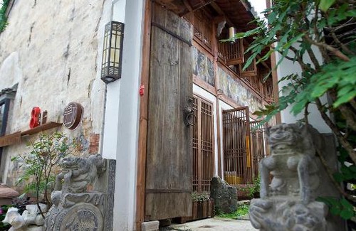 Tunxi Casa | Floral Lux Hotel · Meet Manor Eight Mount Huangshan