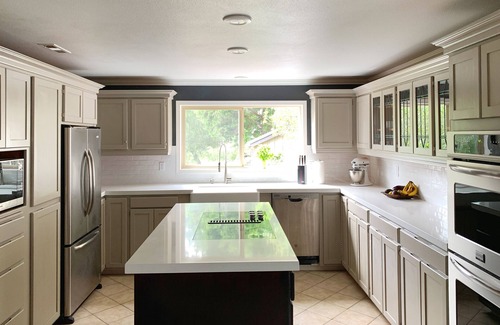 Langlois Casa | Floras Lake Getaway - Upscale Lakefront resort w guesthouse, suite and boat dock