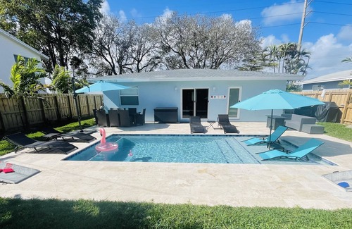 Poinciana Park Casa | Florida Charm Retreat. Near FLL Air Port and Port Everglades