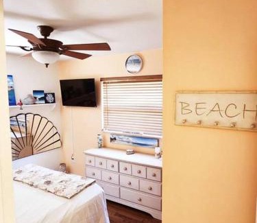 Meadowlawn Casa | Florida Escape! 3 bedroom home with outside shower