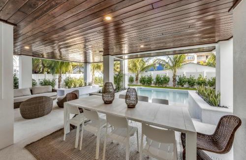 Bradenton Beach Casa | Florida Fling
