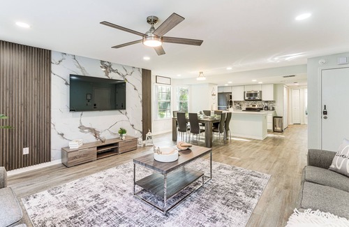 Royal Palm Bay Condominio | Florida Fun! Family Condo w/Pool, 8 Mi to WDW