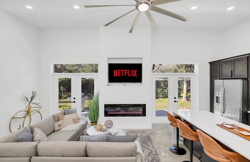 Kissimmee Casa | Florida HappyNest Secluded Luxury Guesthouse