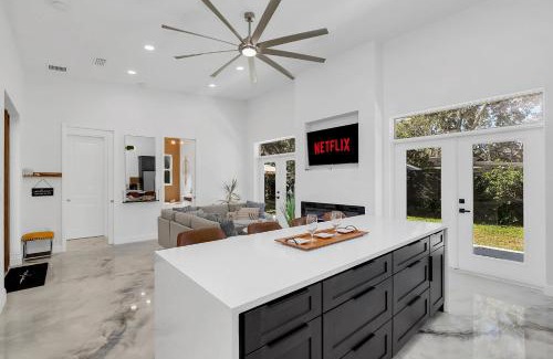 Kissimmee Casa | Florida HappyNest Secluded Luxury Guesthouse