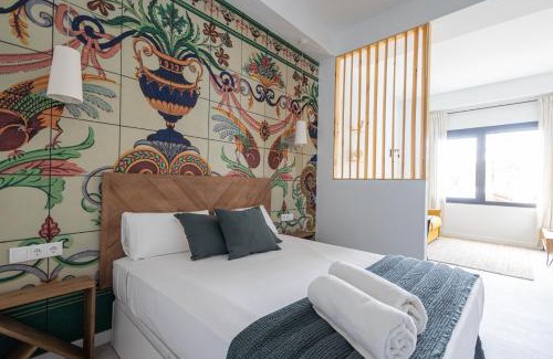 Jesus Apartamento | FLORIT FLATS - Stylish Valencia Ceramic Apartments with Free Bicycles by the Joaquin Sorolla Station
