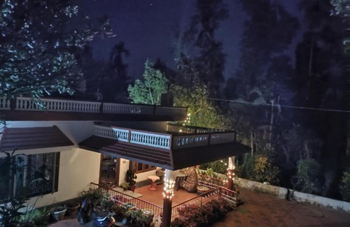 Virarajendrapet Casa | Flower Bee Homestay