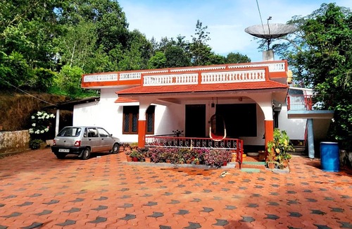 Virarajendrapet Casa | Flower Bee Homestay