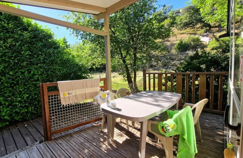 Esparron-de-Verdon Chalet De Esquí | Flower Camping La Beaume **** - Chalet 28m2 CONFORT 2 bedrooms + semi-covered terrace 5 people